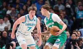 Flagg y Knueppel adelantan el futuro