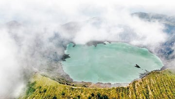 UNAM emite una alerta para no subir al cráter del volcán Chichón en Chiapas. Vulcanólogos detectan variaciones inusuales.