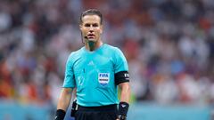 Dutch referee Danny Makkelie looks on during the Qatar 2022 World Cup Group E football match between Spain and Germany at the Al-Bayt Stadium in Al Khor, north of Doha on November 27, 2022. (Photo by Odd ANDERSEN / AFP)