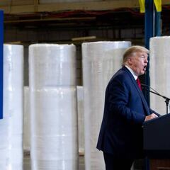 How does Trump plan to cut taxes to pay stimulus checks?