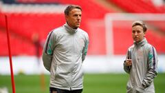 Soccer Football - England Women&#039;s Training - Wembley Stadium, London, Britain - November 8, 2019   England manager Phil Neville and assistant coach Bev Priestman during training   Action Images via Reuters/Andrew Boyers