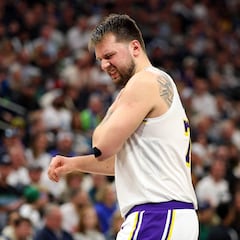 Los Lakers gastan su crédito