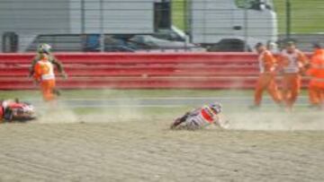 Márquez se cayó en el warm up.