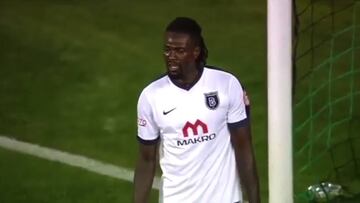 Los grandes peligros del rival del Sevilla: ¡"Manolito" Adebayor!