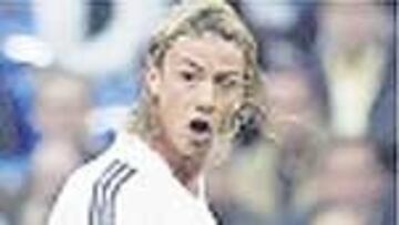 Guti se enfrenta a un partido hostil y debe hacer su papel y el de Zidane.