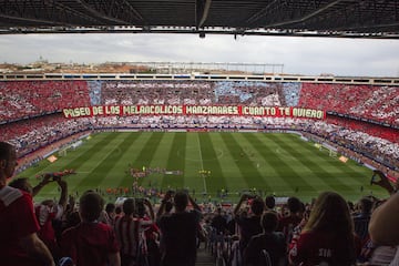 Espectacular mosaico de la afición del Atleti en el último partido en el Vicente Calderón.