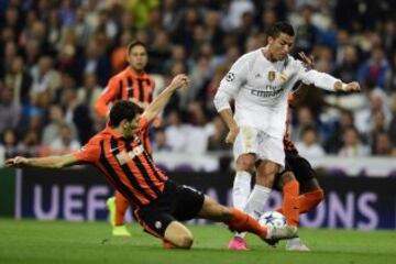 Taras Stepanenko con Cristiano Ronaldo.