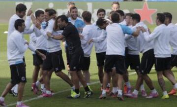 El entrenamiento del Sevilla en imágenes