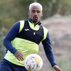 Ibán Salvador, tocado y convocado con su selección