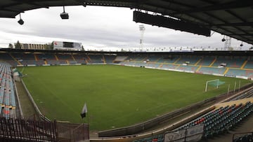GRA090. SALAMANCA, 27/11/2016.- El estadio Helmántico de Salamanca, que se inauguró en abril de 1970 y que lleva sin fútbol de élite desde hace tres años, volverá a ver a un equipo de Primera División el próximo miércoles, con el encuentro de Copa del Rey entre el Guijuelo y el Atlético de Madrid. EFE/J.M.GARCÍA