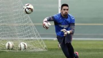 Oier se irá a la Real y el Granada traerá a Kelava