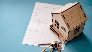 ?Es obligatorio tener un seguro del hogar y qui¨¦n paga los gastos si no lo tienes contratado?