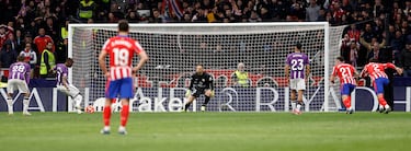 Sylla, de penalti, adelantó al Valladolid en el Metropolitano.
