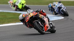 Acosta se sobrepone a dos caídas para empezar primero