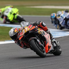 Acosta se sobrepone a dos caídas para empezar primero