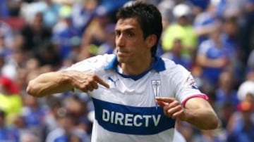 7.- El 'Milo' jugó por Universidad Católica y anotó ocho goles en 20 partidos ante Colo Colo.