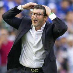 ‘Chepo’ de la Torre sería el nuevo entrenador de Cruz Azul