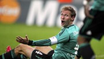 El Schalke espera recuperar a Höwedes para el miércoles