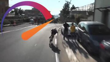 El temerario descenso de un ciclista a más de 85km/h