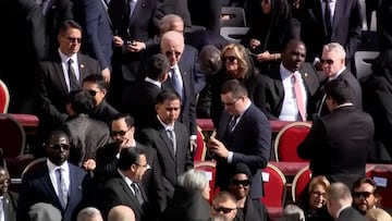 Biden makes a powerful appearance at Pope Francis’ funeral