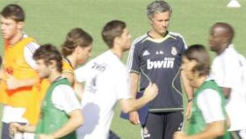 Mourinho 'reforzará' al Castilla en el parón liguero