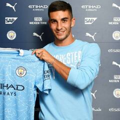 Ferran Torres hereda el '21' de Silva en el Manchester City