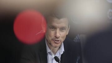 Juan Carlos Unzué, durante la rueda de prensa de su despedida.