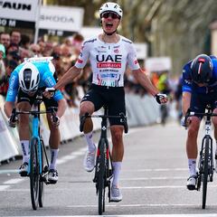 Juan Ayuso se estrena con un esprint eterno en la Faun-Ardèche Classic