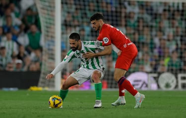 Cuando frota la lámpara le sale el genio. Partidazo el suyo en todo un espectáculo como es el derbi. Isco se lo pasó en grande, se gustó y, cuando eso sucede, el Betis suele ganar. Y al Sevilla.