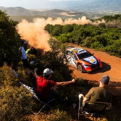 Ott Tanak reina en el ‘infierno’ griego