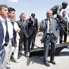 Toledo inaugura la estatua en honor a Bahamontes