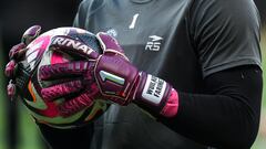 Venezuela's Caracas FC goalkeeper Wuilker Farinez takes part in a training session at the Cocodrilos Sports Park in Caracas, on February 27, 2024. Venezuelan goalkeeper Wuilker Far��ez (26) returned to the team in which he made his debut, Caracas FC, almost two years after his last game, on May 21, 2022, in a long rehabilitation after tearing ligaments in his left knee during a training session with the national team. (Photo by Cristian Hernandez / AFP)