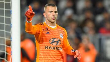 Lyon&#039;s Portuguese goalkeeper Anthony Lopes gestures during during the French L1 football match between Bordeaux (FCGB) and Lyon (OL) on April 26, 2019 at the Matmut Atlantique stadium in Bordeaux, southwestern France. (Photo by NICOLAS TUCAT / AFP)