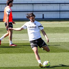 Cavani sigue con su puesta a punto para el Metropolitano
