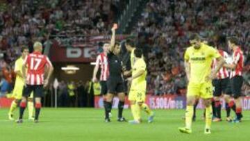 Soriano podrá jugar ante el Valencia al retirarle una tarjeta