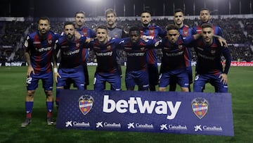 El once con el que sali&oacute; el Levante ante el Real Madrid.