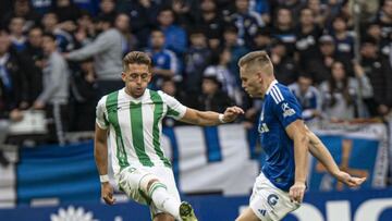 Isma Ruiz pugna con Alemao