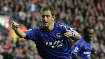 Joe Cole jugaba como mediocampista, disputó tres Copas del Mundo con Inglaterra y también militó en el fútbol de Francia y Estados Unidos.