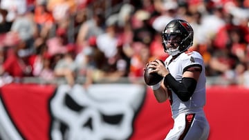 Follow all the National Football League action as it happens from Raymond James Stadium in Tampa, Florida.