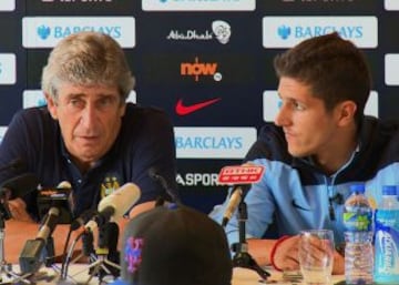 Manchester City pagó 35 millones de euros por Stevan Jovetic. Un año y medio después Manuel Pellegrini decidió dejarlo fuera de la lista de Champions en lugar de Wilfred Bony.