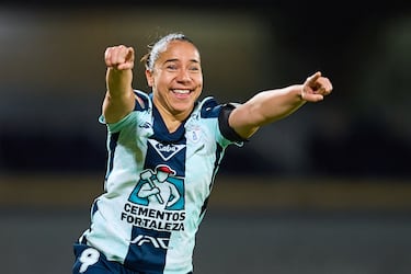 Charlyn Corral hace historia: se mantiene como la máxima goleadora del mundo