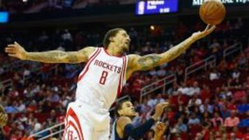 Michael Beasley ante Ray McCallum.