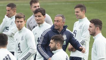 28/03/22 ENTRENAMIENTO DE LA SELECCION ESPA&Ntilde;OLA EN CORU&Ntilde;A  ESPA&Ntilde;A 
 
 LUIS ENRIQUE
 
 
 