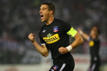 Seleccionado charrúa y fue uno de los referentes de Colo Colo mientras estuvo en el club. Eso sí, su nivel no fue el esperado.