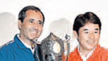 Seve, con la copa del torneo.