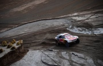 La etapa de hoy fue suspendida debido al barro, la lluvia y un desprendimiento de tierras.