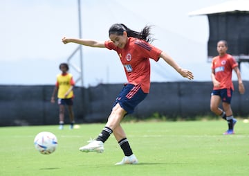 La Selección Colombia trabajó este domingo en Costa Rica pensando ya en lo que será el último juego de la fase de grupos este martes ante Nueva Zelanda a partir de las 6 de la tarde en el estadio Nacional.