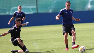 Entrenamiento de Osasuna en las instalaciones de Tajonar.