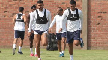 Los futbolistas del cuadro de Matute fueron grabos en una discoteca con la celebrity Shirley Arica y Bengoechea lamentó este tipo de situaciones.