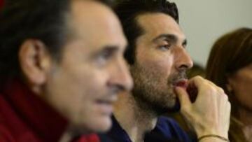 Gianluigi Buffon, en rueda de prensa en el Calder&oacute;n.